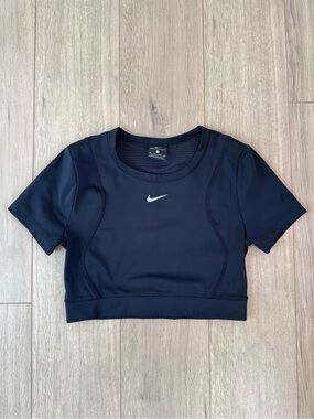 Nike Dri-Fit Crop Tee